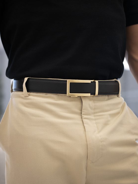MEKLINK Meridian — black leather with warm gold buckle
